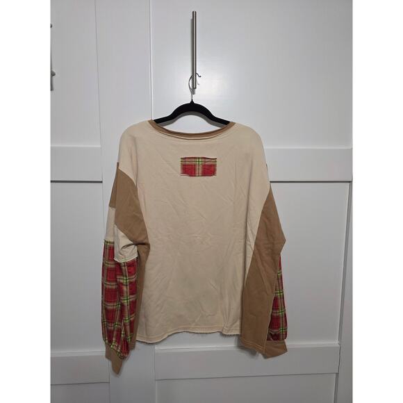 Oversized Boho Peace Sign Mixed Fabric Sleeve Top Size Medium NWOT Closet Clean - Picture 2 of 3